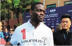  ?? Rex Features ?? Seeing red Louis Saha at the Laureus World Sports Awards, Shanghai.