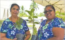  ?? Picture: RUSIATE VUNIREWA ?? Reshmi Kiran, left, and Pravina Naidu from the HSC Club in Nakasi.