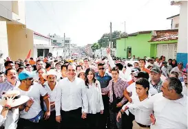  ??  ?? El senador del tricolor.