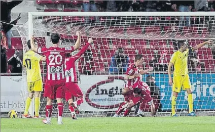  ?? FOTO: EDDY KELELE ?? El Girona ya se impuso al Villarreal en Montilivi en la temporada 2012-13, con ambos equipos en Segunda División, por 2-0