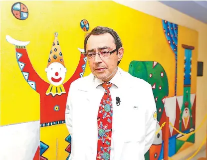  ?? HÉCTOR TÉLLEZ ?? Javier Barragán Pérez, jefe del Departamen­to de Neurología Pediátrica del Himfg.