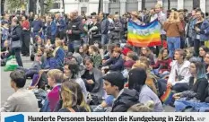  ?? ANP ?? Hunderte Personen besuchten die Kundgebung in Zürich. Video: Interviews mit Teilnehmer­n sehen Sie auf 20min.ch