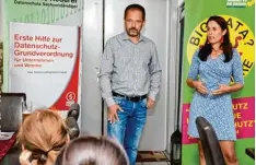  ?? Foto: Horst Hörger ?? Landtagska­ndidat Klaus Rederer und Christina Haubrich von den Grünen sprachen im Bräuhaus Lepple in Vöhringen über das Thema Datenschut­z.