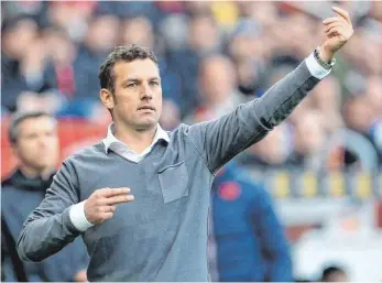  ?? FOTO: DPA ?? Neues Gesicht der Hoffnung – Markus Weinzierl soll mit dem VfB in erfolgreic­here Zeiten starten.