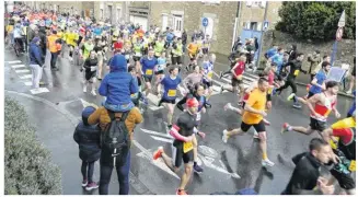  ?? ?? Le départ de la course des 10 km.