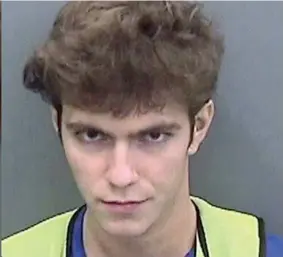  ??  ?? In carcere
Graham Clark, 17enne di Tampa (Florida), è stato arrestato. Rischia molti anni di reclusione: sarà giudicato «come un adulto»