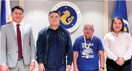  ?? (PCO) ?? PCO Secretary Cheloy Garafil (right) and Office of the Executive Secretary Undersecre­tary Roy Cervantes (left) during a meeting with PISTON President Mody Florada (second from right) and Manibela Transport Group Chairman Mar Valbuena (second from left)