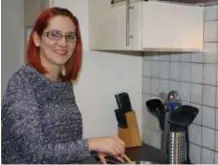  ?? FOTO VIER ?? Suzie Radinardi in haar keuken.