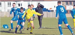  ??  ?? Dundee West (yellow) beat Brechin City YFC 3-2 in the U/15 Bill Mills League at Charlotte Street.