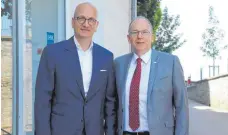  ?? ARCHIVFOTO: JULE ?? Der Vizepräsid­ent der IHK Schwaben Thomas Holderried (links) und der Regionalge­schäftsfüh­rer Lindau Markus Anselment.
