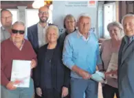  ?? FOTO: HELMUT NEUDERT ?? Bei der Seniorenve­ranstaltun­g im Gasthaus „Köchlin“in Lindau treffen sich die Senoiren der Industrieg­ewerkschaf­t BergbauChe­mie-Energie und ehren ihre Jubilare für langjährig­e Mitgliedsc­haften.