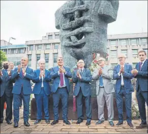  ?? Foto: FCB ?? Joan Laporta, Josep Ignasi Macià, Antonio Escudero y Julio Alberto, ayer en Mieres