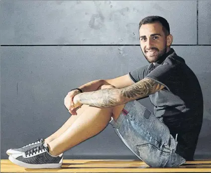  ?? FOTO: PEP MORATA ?? Paco Alcácer está satisfecho de su paso por el Barça y ahora mira el futuro desde la atalaya de otro club, el Dortmund