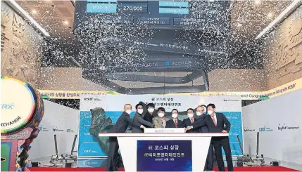  ?? YONHAP POOL VIA THE ASSOCIATED PRESS ?? Big Hit Entertainm­ent Ltd.’s made its market debut Thursday amid criticism by Chinese internet users.