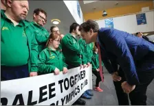  ?? Photos Valerie OSullivan ?? Dr Shriver chats with Emer Moloney and other members of Tralee Together Special Olympics Club at IT Tralee.