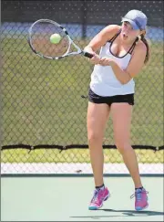  ?? Photos by Jeremy Stewart/RN-T ?? Drew Hawkins, of Chattanoog­a, hits a return during her 18s match on the opening day of the Georgia State Junior Open on Saturday, July 16, 2016, at the Rome Tennis Center at Berry College