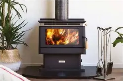  ??  ?? Also available, the Kalora 500C (heats up to 200sq mtrs)