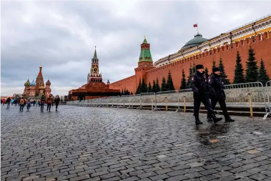  ?? FOTO: YURI KADOBNOV / LEHTIKUVA–AFP ?? Jessikka Aros ambitioner är att visa att den ryska trollverks­amheten inte är någon enstaka företeelse, utan ett helt system som inte utesluter obehagliga
■ överraskni­ngar i framtiden.