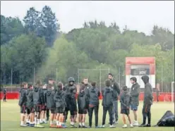  ??  ?? Los miembros de la Academia del Atleti está parados ahora mismo.