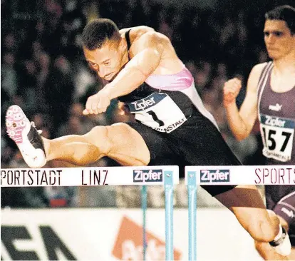  ??  ?? Für Mark McKoy waren die Hürden auf dem Weg zum Sieg auf der Linzer Gugl 1994 nicht allzu hoch.