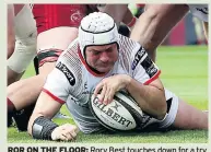  ??  ?? ROR ON THE FLOOR: Rory Best touches down for a try