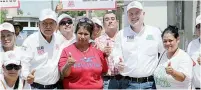  ?? ?? ▮ Theo Kalionchiz recorrió la colonia Rovirosa de Nueva Rosita junto al candidato a Presidente Municipal, Óscar Ríos.