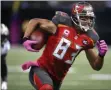  ?? BILL HABER ?? Florida authoritie­s are looking into the death of former Tampa Bay Buccaneers wide receiver Vincent Jackson, who was found dead Monday, Feb. 15, 2021, at a Florida hotel room.