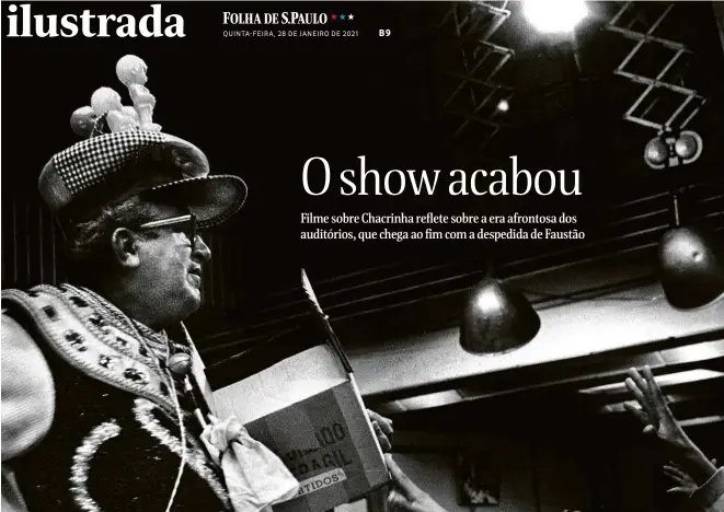  ?? Kanai/Acervo UH/Folhapress ?? O apresentad­or Chacrinha, agora tema de documentár­io de Claudio Manoel e Micael Langer, em seu programa na Globo em 1967