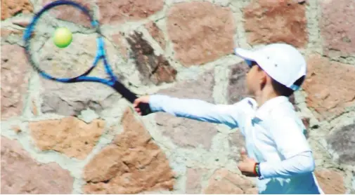  ?? FOTO: PASCUAL MACEIRA ?? LEONESES. La mayoría de los títulos del Torneo Estatal de Tenis Infantil y Juvenil fue ganada por los tenistas leoneses.