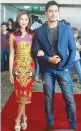  ??  ?? Piolo Pascual with his The Breakup
Playlist leading lady Sarah Geronimo
