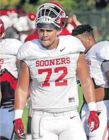  ?? [PHOTO BY CHRIS LANDSBERGE­R, THE OKLAHOMAN] ?? Oklahoma sophomore defensive tackle Amani Bledsoe will be counted on by the Sooners against Oklahoma State on Saturday.