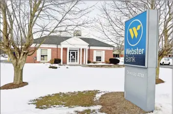  ?? Peter Hvizdak / Hearst Connecticu­t Media ?? A Webster Bank branch at 975 S. Main St. in Cheshire, on Feb. 18. In late December 2020, Webster Bank announced it was closing 16 branches in the state, including offices in Cheshire, Bethany and Hamden.