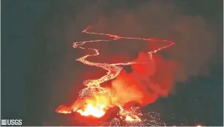  ?? U.S. GEOLOGICAL SURVEY VIA AP ?? Lava flows last week from what scientists call fissure 22 at Kilauea into the ocean, top, near the town of Pahoa, Hawaii.