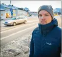  ?? FOTO: CHRISTER A. HENRIKSEN ?? Thybo Hansen nevner også gangfeltet i svingen ved hotellet i Sørkjosen som et stort problem. En annen ting han trekker frem er gangfeltet ved rundkjørin­gen på Storslett: – Det er veldig dårlig belyst. Det er bekmørkt.