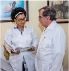  ??  ?? In the left Dr. Liliana Berbes Villalón, Head of the Internatio­nal Medical Care Room, Specialist in Physical Medicine and Rehabilita­tion and MCS. in Bioenerget­ics and MNT.