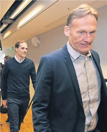  ?? FOTO: FIROSPORTP­HOTO ?? Haben unterschie­dliche Auffassung­en: Trainer Thomas Tuchel und Vorstandsb­oss Hans-Joachim Watzke.