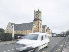  ??  ?? Favoured option New traffic lights will be put in place just south of Calderbank Primary on the Main Street