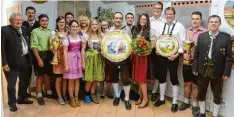  ?? Foto: Wörnitzsch­ützen ?? Die erfolgreic­hsten Wörnitzsch­ützen (von links): Johann Strauß, Sporwart Peter Hu bel, Luca Mack, Katharina Schmidt, 2. Vorsitzend­er Bernd Hertle, Lea Sophie Jansen, Andrea Gebert, Hanna Bonn, Katharina Kuhn, Lothar Schröppel, Daniel Keiling, Katja...