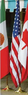 ?? Foto: dpa ?? Mexiko und die USA sind sich einig. Jetzt fehlt noch die Flagge Kanadas.
