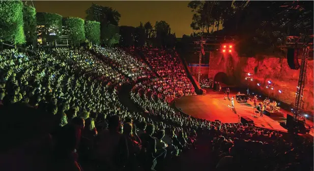  ?? EFE ?? El Teatre Grec volverá a ser el eje central del festival en un año que sólo albergará a 800 personas como máximo y con las entradas y salidas escalonada­s