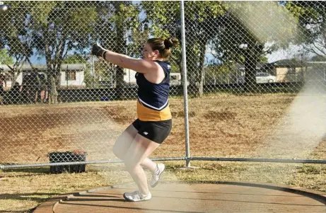  ?? PHOTO: KEVIN FARMER ?? HAMMER AND TONG: Toowoomba hammer thrower Lara Nielsen is out to maintain her Commonweal­th Games push at this weekend’s Queensland Open Athletics Championsh­ips in Brisbane.