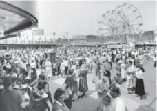  ?? CNE HERITAGE ?? A crowd at the Canadian National Exhibition in the 1950s.
