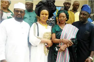  ?? ?? Secretary, All Progressiv­e Congress (APC), FCT Chapter, Him Angama Hashimu; APC Presidenti­al Aspirant, Uju Kennedy-Ohanenyel; Women leader, Mrs Hailmary Aipoh and Publicity secretary Adaji Usman during the aspirant Uju visit to the APC FCT delegate in Abuja yesterday