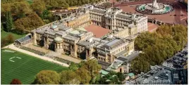  ??  ?? Far from the madding crowds: Buckingham Palace, above, has London’s largest private garden right in the city’s heart