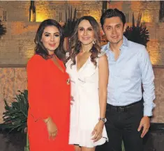  ??  ?? Rosy Frías Cortés, Marián Huaracho de Hernández y Moisés Hernández Everardo