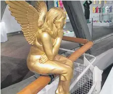  ?? FOTO: MUSEUM IN DER ZEHNTSCHEU­ER ?? Weibliche Engel sind in der Ausstellun­g auch zu sehen.