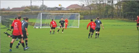  ?? Photo Kirsty Stewart. ?? Players keep their eye on the ball with Arran on the attack.