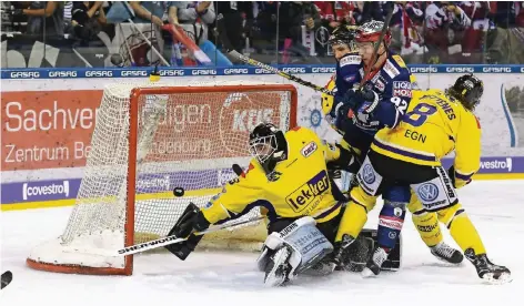  ?? CITYPRESs FOTO: ?? Nach dei Spielen Pause kehrt Patrick Klein heute wieder ins Tor der Pinguine zurück.