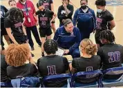  ?? Scott Ericson/Hearst Connecticu­t Media ?? Hillhouse coach Catrina Hawley-Stewart speaks to her team.