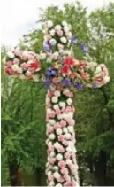  ?? ?? Las Cruces de Mayo son una festividad religiosa y popular celebrada del 1 al 3 de mayo con gran tradición en la comarca.